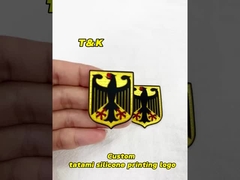 Custom silikon transfer panas logo customizable 3d silikon transfer panas logo Soft silikon logo untuk
