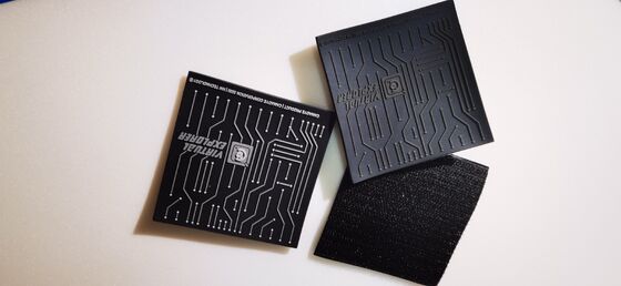 Velcro Clothing Bag Shoes Supplier Custom Design 3D Rubber PVC Waterproof Main Labels Patches