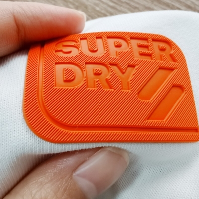 Label Perpindahan Panas Silikon 3d Untuk Merek Pakaian Warna Pantone