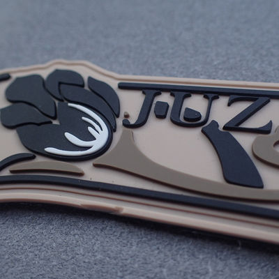 Patch Logo Karet OEM Potong Ultrasonik Kekuatan Tinggi